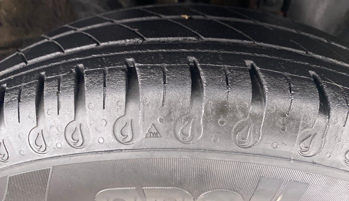 2020 Renault Kwid RXL, Petrol, Manual, 31,408 km, Right Front Tyre Tread