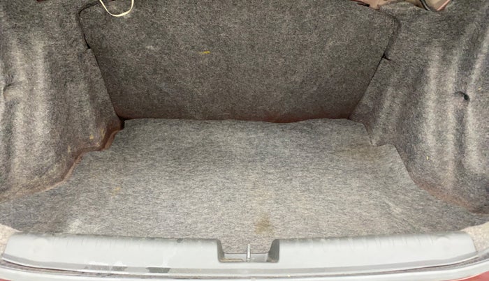 2013 Honda Amaze 1.2L I-VTEC S, Petrol, Manual, 63,907 km, Boot Inside