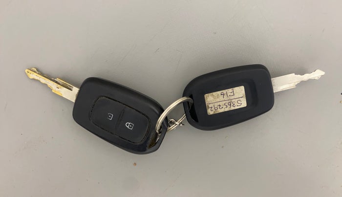 2016 Renault Kwid RXT 0.8, Petrol, Manual, 71,107 km, Key Close Up