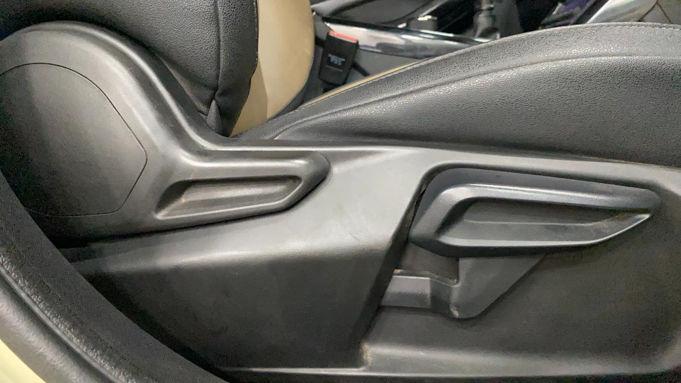 2022 Tata NEXON XZ PLUS PETROL KAZIRANGA, Petrol, Manual, 63,991 km, Driver Side Adjustment Panel