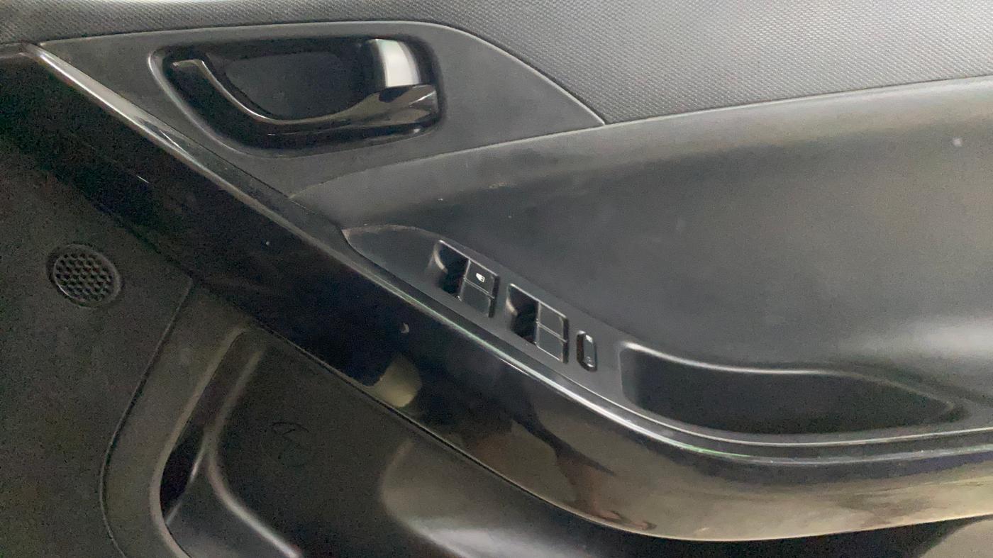 2022 Tata NEXON XZ PLUS PETROL KAZIRANGA, Petrol, Manual, 63,991 km, Driver Side Door Panels Control