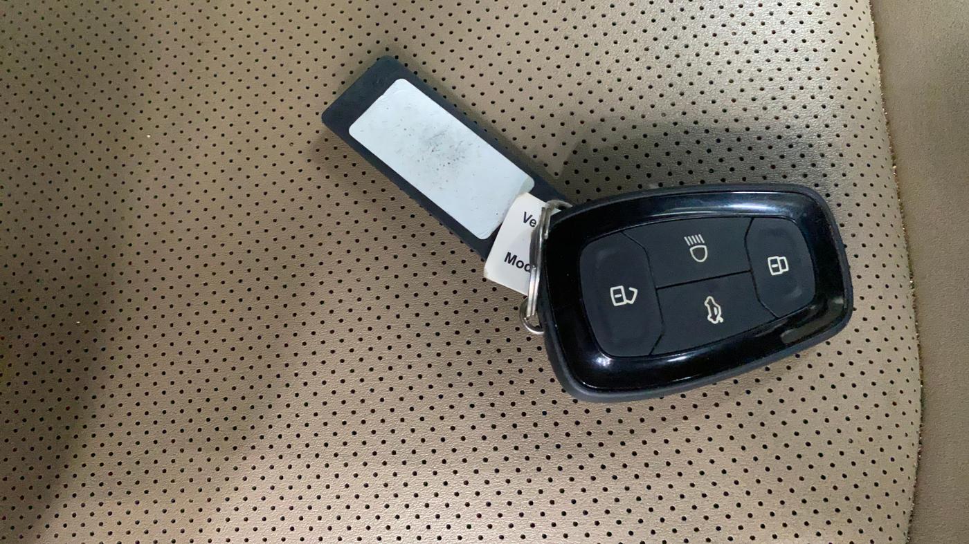 2022 Tata NEXON XZ PLUS PETROL KAZIRANGA, Petrol, Manual, 63,991 km, Key Close Up