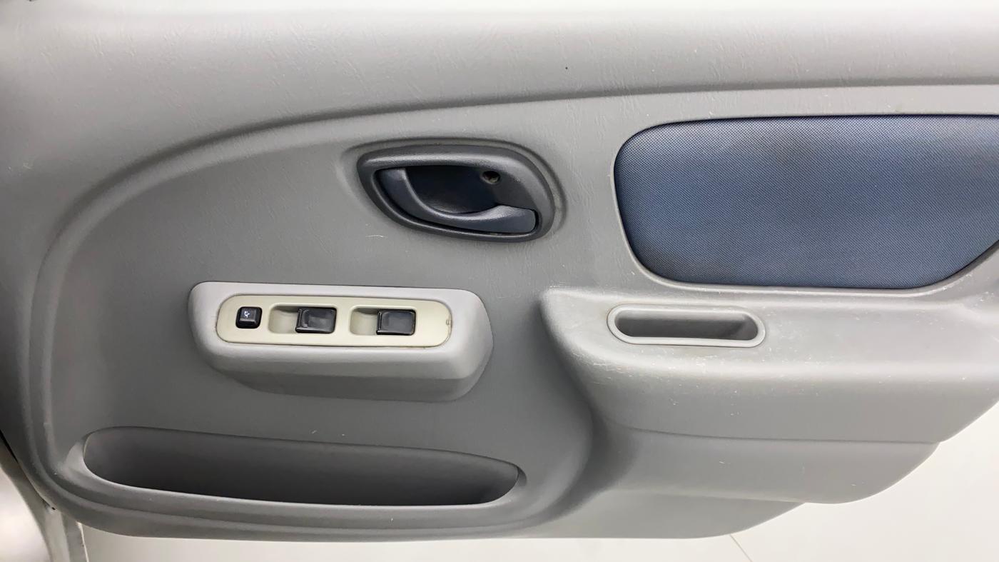 2014 Maruti Alto K10 VXI, Petrol, Manual, 96,747 km, Driver Side Door Panels Control