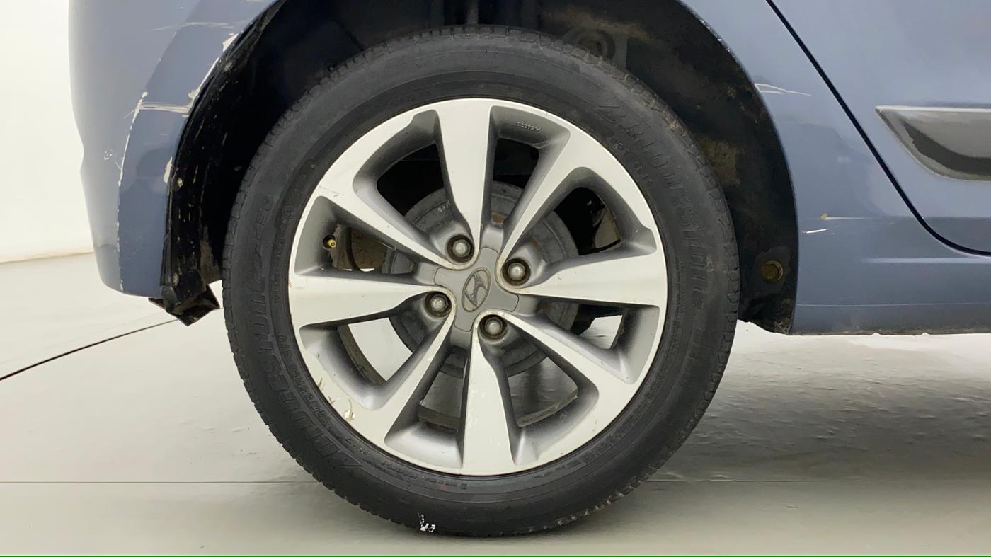 2014 Hyundai Elite i20 SPORTZ 1.2 (O), Petrol, Manual, 29,018 km, Right Rear Wheel