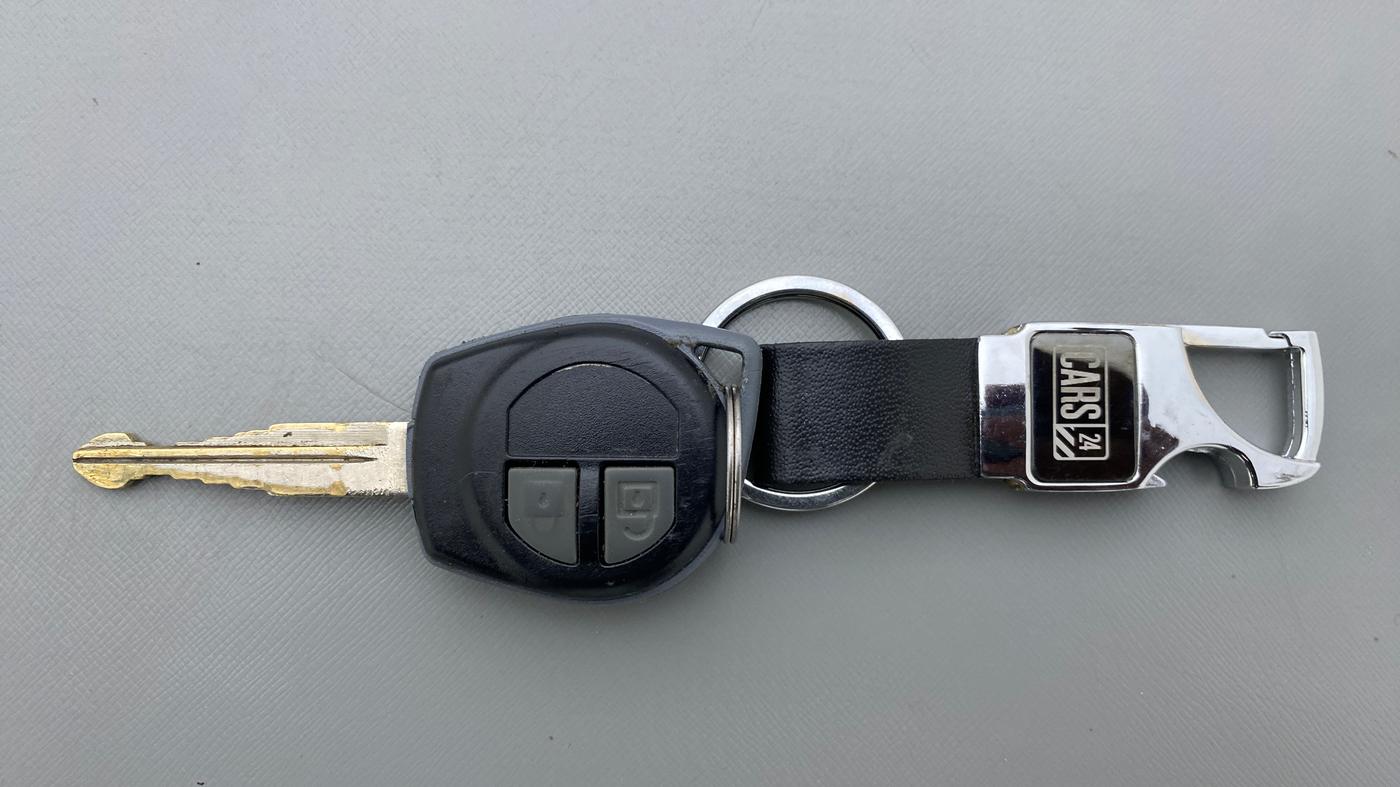 2015 Maruti Wagon R 1.0 VXI, Petrol, Manual, 57,803 km, Key Close Up