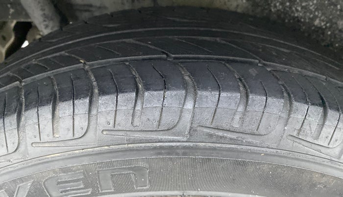 2015 Maruti Wagon R 1.0 VXI, Petrol, Manual, 57,803 km, Right Rear Tyre Tread