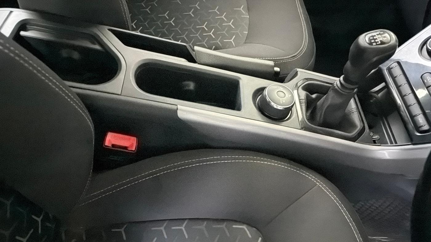 2022 Tata NEXON XE PETROL, Petrol, Manual, 34,483 km, Gear Lever