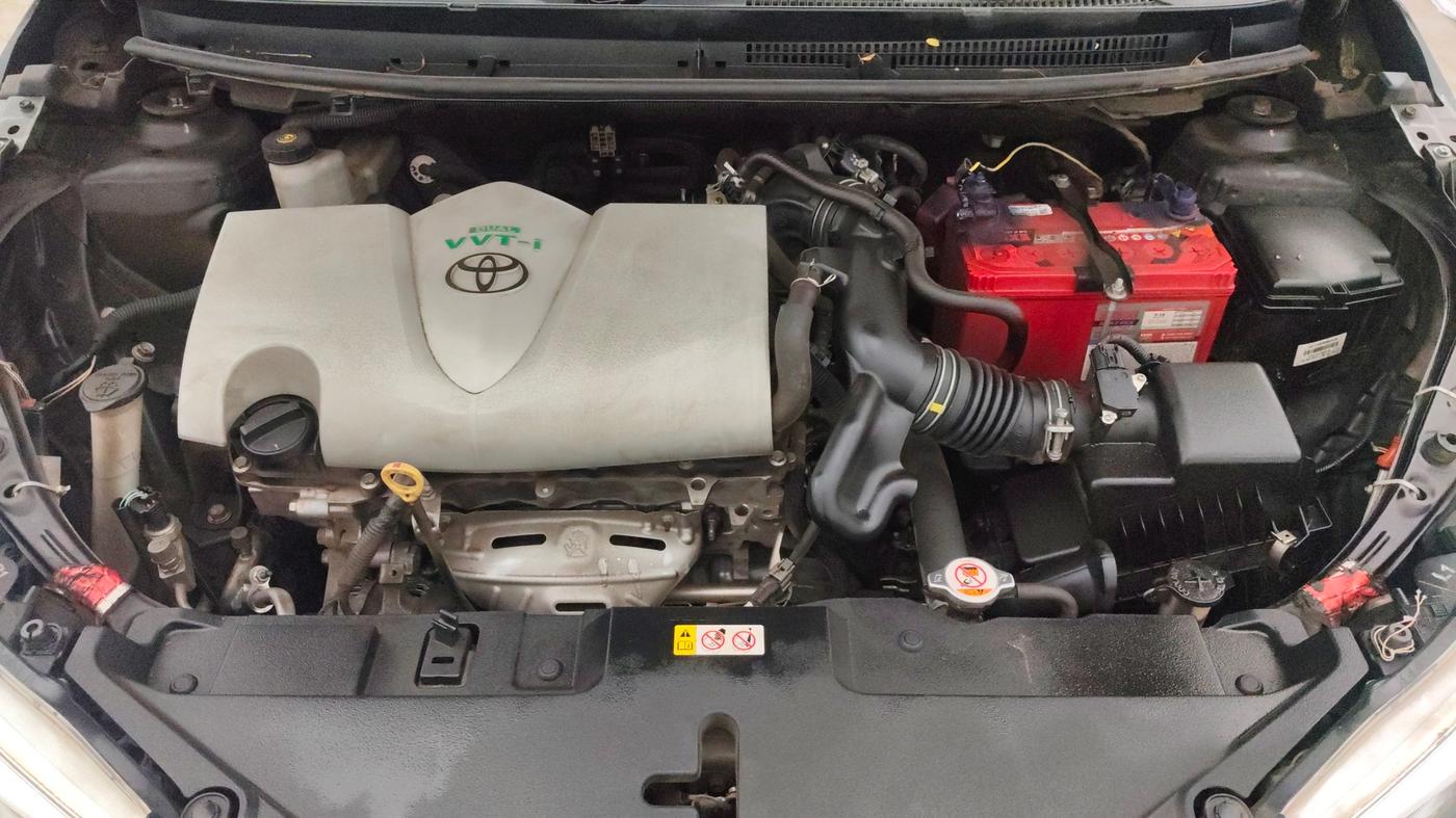 2018 Toyota YARIS VX CVT, Petrol, Automatic, 55,130 km, Engine View