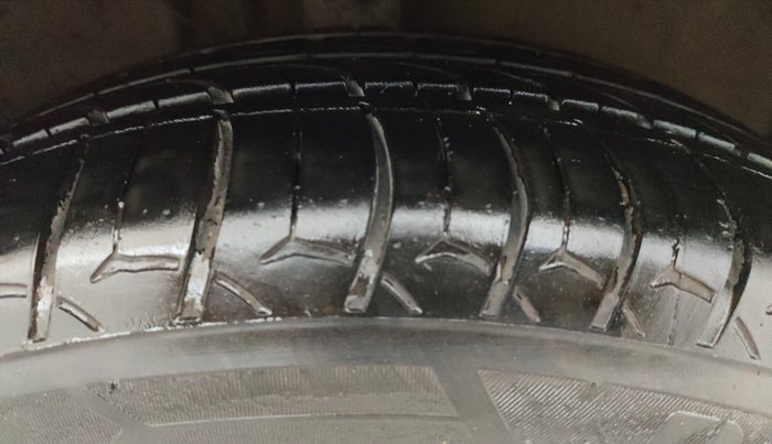 2018 Toyota YARIS VX CVT, Petrol, Automatic, 55,033 km, Right Front Tyre Tread