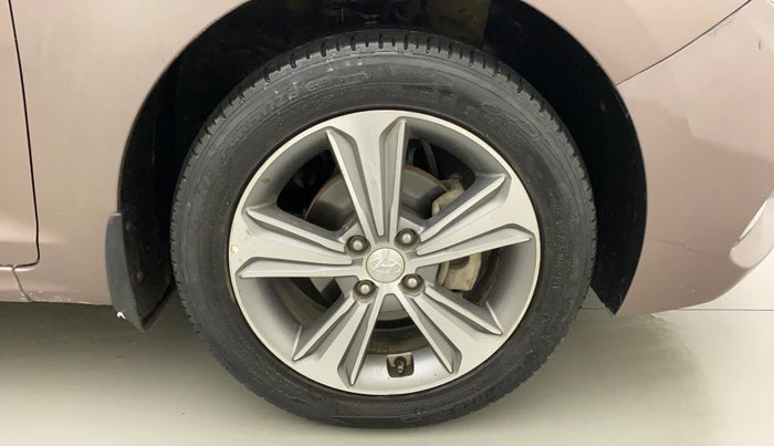 2019 Hyundai Verna 1.6 VTVT SX, Petrol, Manual, 84,143 km, Right Front Wheel