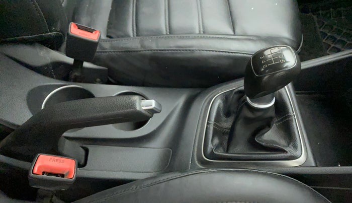 2019 Hyundai Verna 1.6 VTVT SX, Petrol, Manual, 84,143 km, Gear Lever