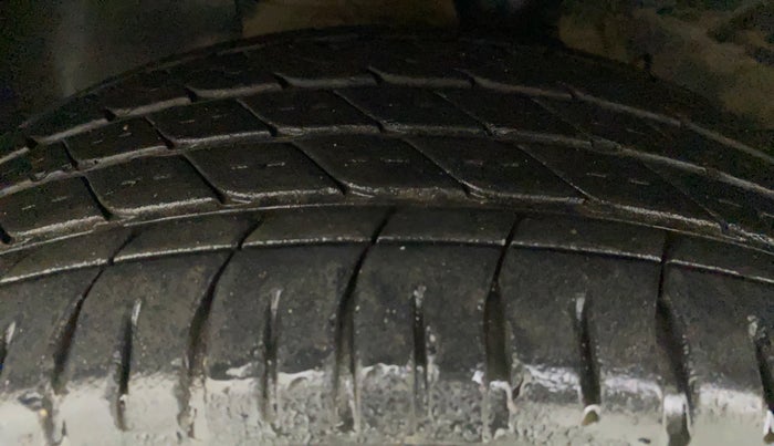 2019 Hyundai Verna 1.6 VTVT SX, Petrol, Manual, 84,143 km, Left Front Tyre Tread