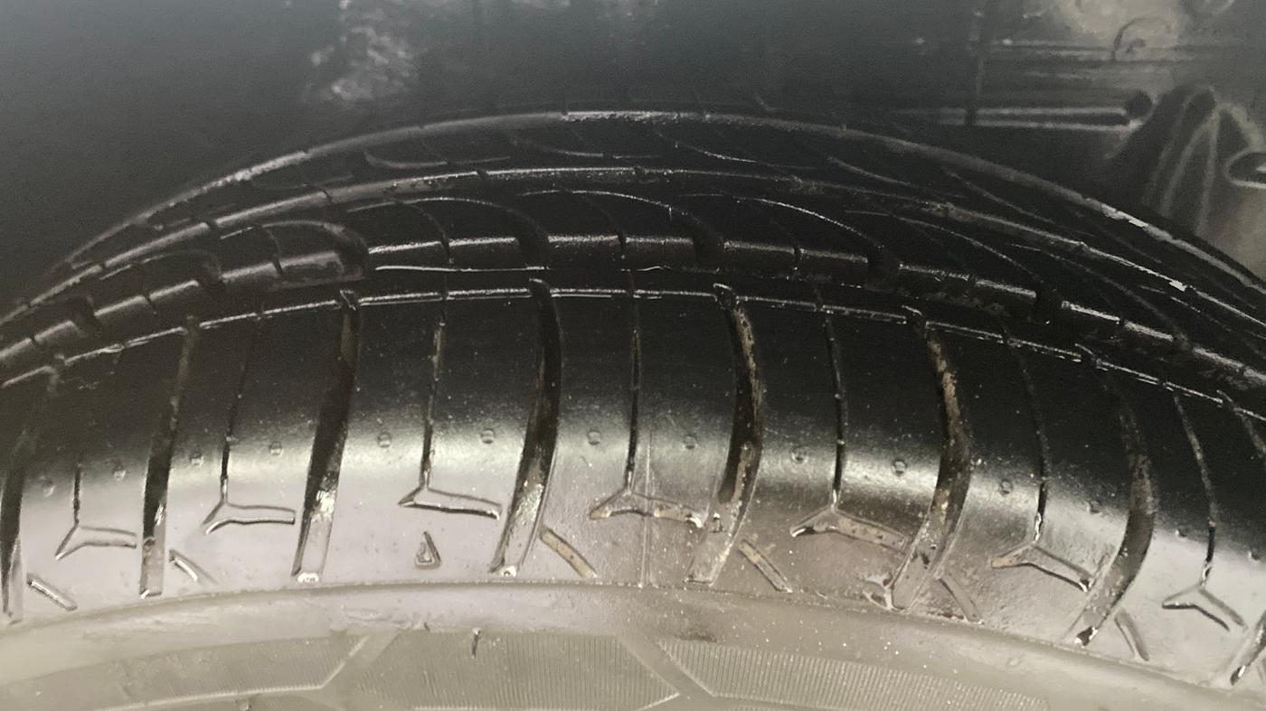2013 Toyota Etios G, Petrol, Manual, 48,944 km, Right Front Tyre Tread