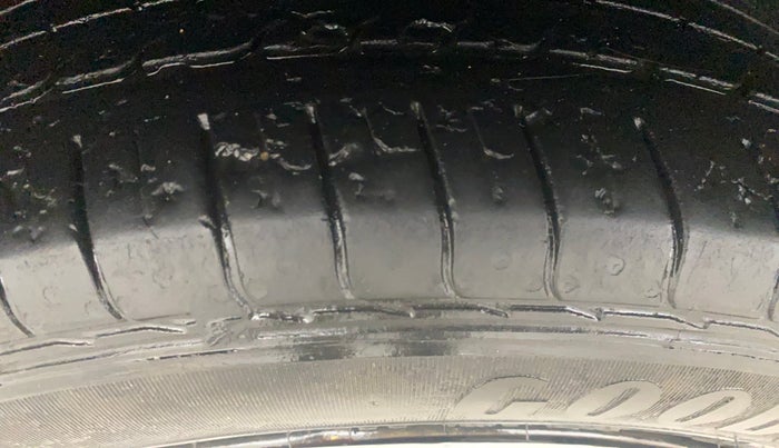 2021 Tata NEXON XM SUNROOF PETROL, Petrol, Manual, 57,309 km, Right Rear Tyre Tread