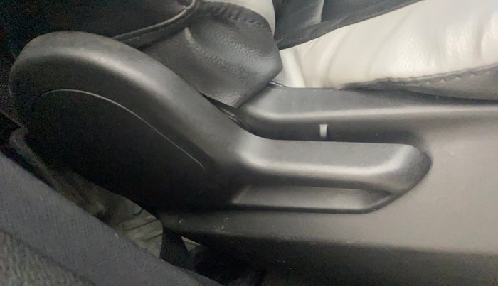 2021 Tata NEXON XM SUNROOF PETROL, Petrol, Manual, 57,309 km, Driver Side Adjustment Panel