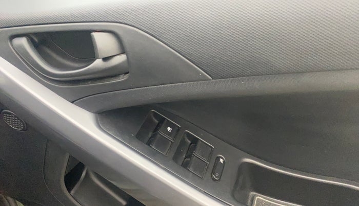 2021 Tata NEXON XM SUNROOF PETROL, Petrol, Manual, 57,309 km, Driver Side Door Panels Control