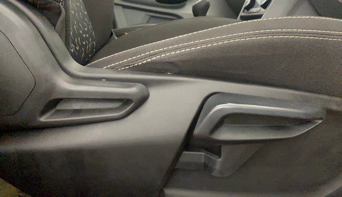 2020 Tata Tiago XZ PLUS PETROL, Petrol, Manual, 27,399 km, Driver Side Adjustment Panel