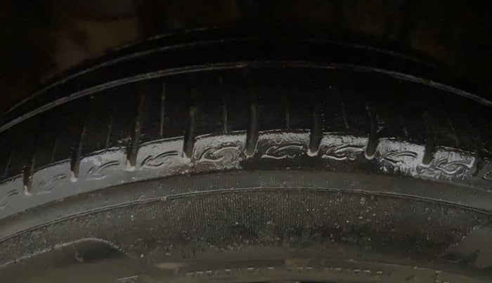 2020 Tata Tiago XZ PLUS PETROL, Petrol, Manual, 27,399 km, Left Front Tyre Tread