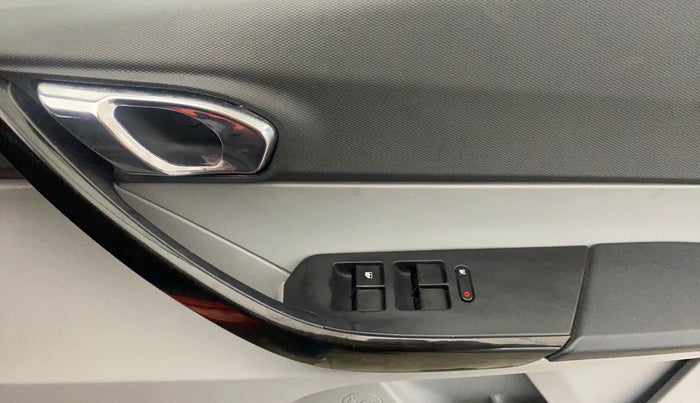 2020 Tata Tiago XZ PLUS PETROL, Petrol, Manual, 27,399 km, Driver Side Door Panels Control