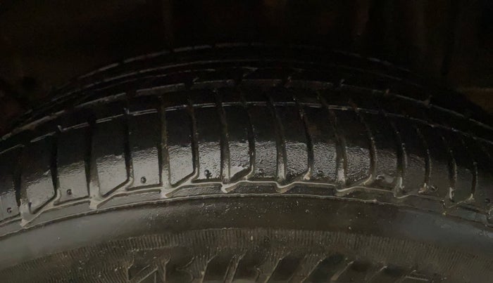 2020 Tata Tiago XZ PLUS PETROL, Petrol, Manual, 27,399 km, Left Rear Tyre Tread