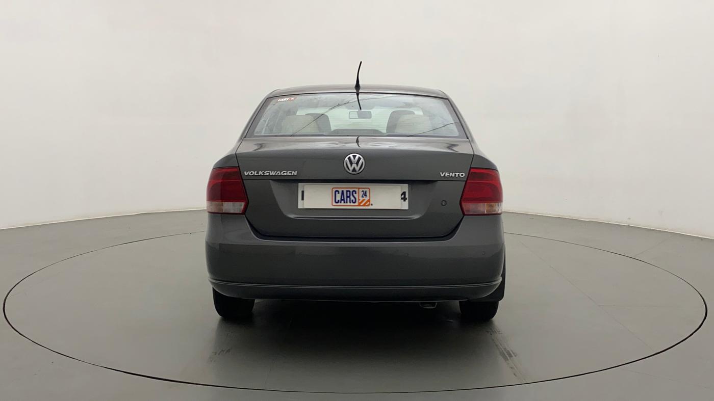 2013 Volkswagen Vento HIGHLINE 1.6 MPI, Petrol, Manual, 79,382 km, Back/Rear