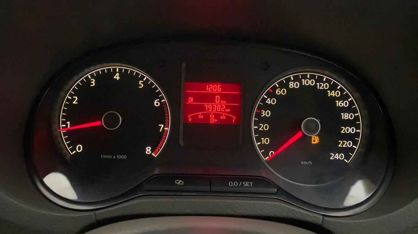 2013 Volkswagen Vento HIGHLINE 1.6 MPI, Petrol, Manual, 79,382 km, Odometer Image