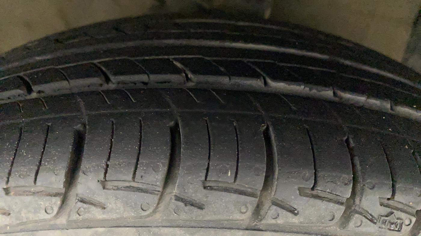 2015 Hyundai Xcent S 1.2, Petrol, Manual, 91,153 km, Right Front Tyre Tread