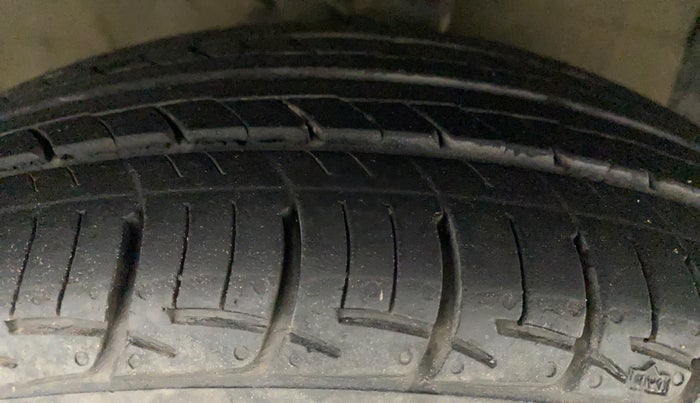 2015 Hyundai Xcent S 1.2, Petrol, Manual, 91,153 km, Right Front Tyre Tread