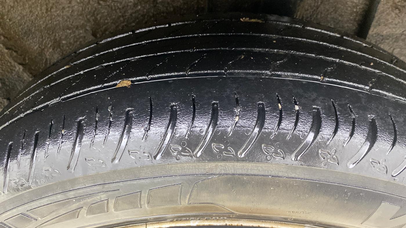 2022 Nissan MAGNITE XE, Petrol, Manual, 49,239 km, Left Rear Tyre Tread