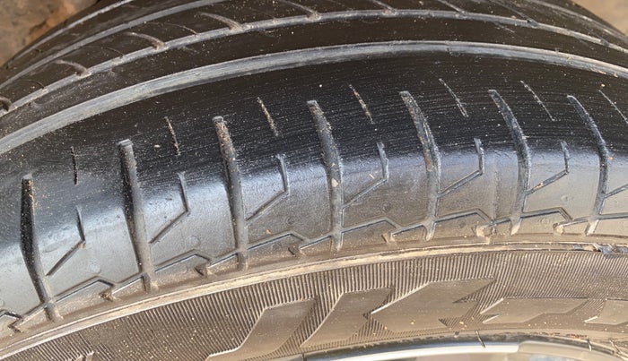 2020 Hyundai VENUE SX 1.0 (O) TURBO, Petrol, Manual, 87,377 km, Left Rear Tyre Tread