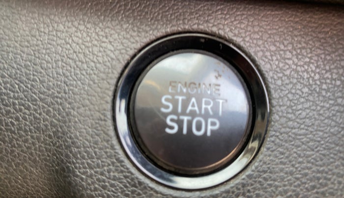 2020 Hyundai VENUE SX 1.0 (O) TURBO, Petrol, Manual, 87,377 km, Keyless Start/ Stop Button