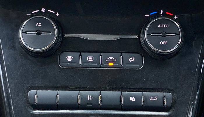 2021 Tata NEXON XZ PLUS DIESEL DUAL TONE, Diesel, Manual, 73,053 km, Automatic Climate Control