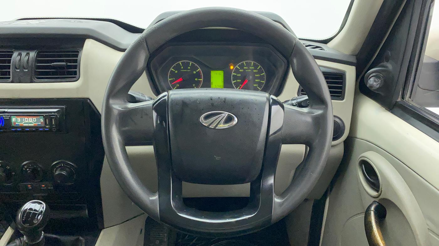 2018 Mahindra Scorpio S3 2WD, Diesel, Manual, 57,807 km, Steering Wheel Close Up