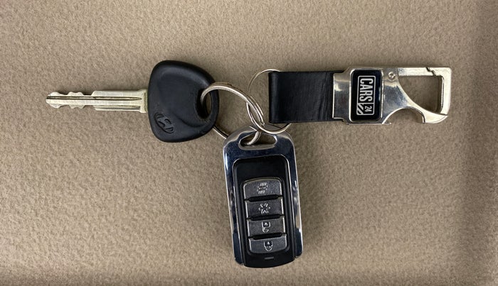 2008 Hyundai i10 SPORTZ 1.2, Petrol, Manual, 23,880 km, Key Close Up