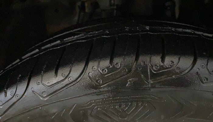 2016 Honda Jazz 1.2L I-VTEC V, Petrol, Manual, 56,081 km, Right Front Tyre Tread