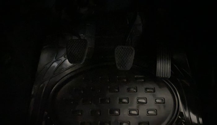 2016 Honda Jazz 1.2L I-VTEC V, Petrol, Manual, 56,081 km, Pedals