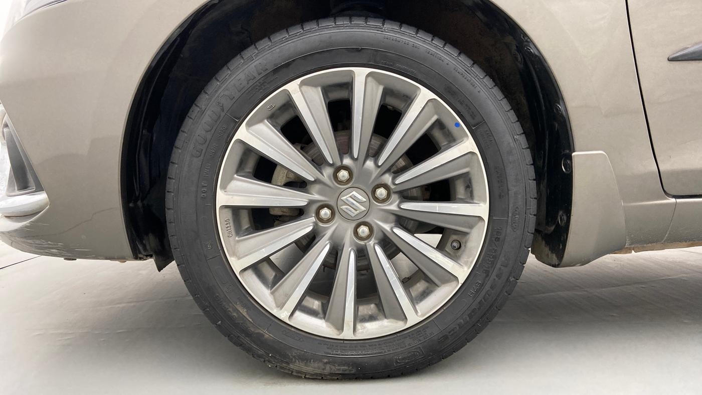 2021 Maruti Ciaz ALPHA 1.5 SHVS PETROL, Petrol, Manual, 29,134 km, Left Front Wheel