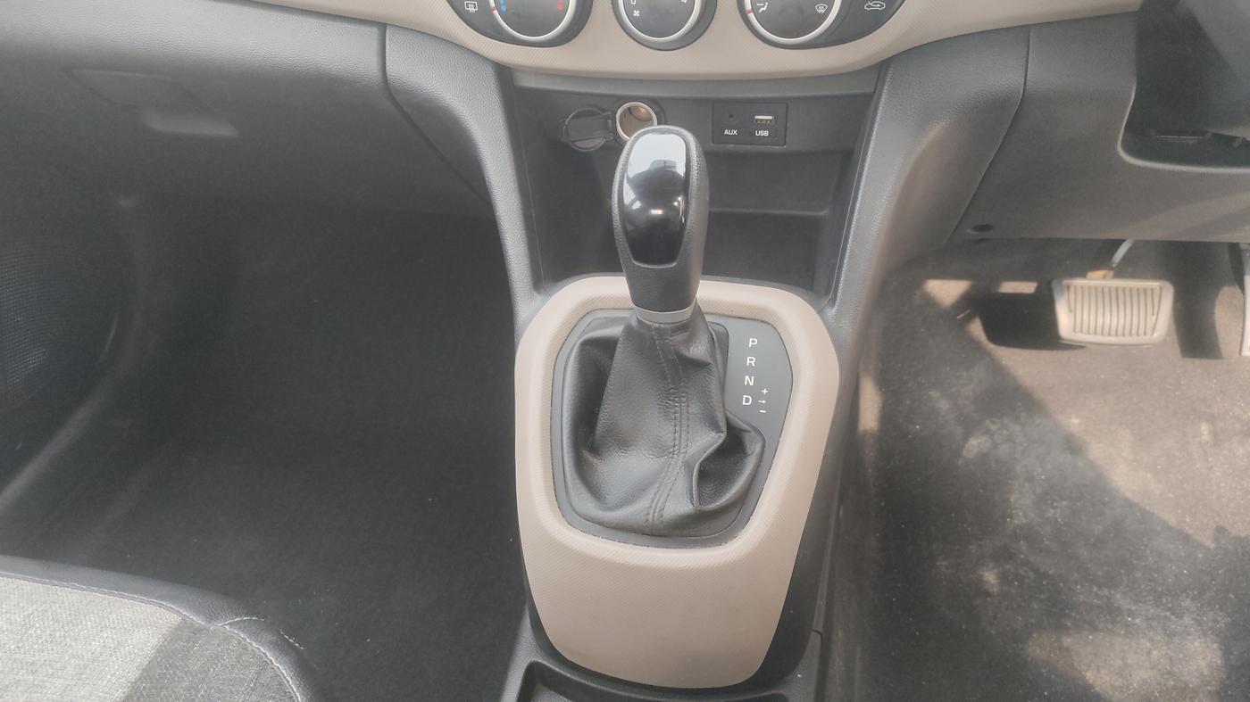 2016 Hyundai Grand i10 ASTA (O) AT 1.2 KAPPA VTVT, Petrol, Automatic, 55,073 km, Gear Lever