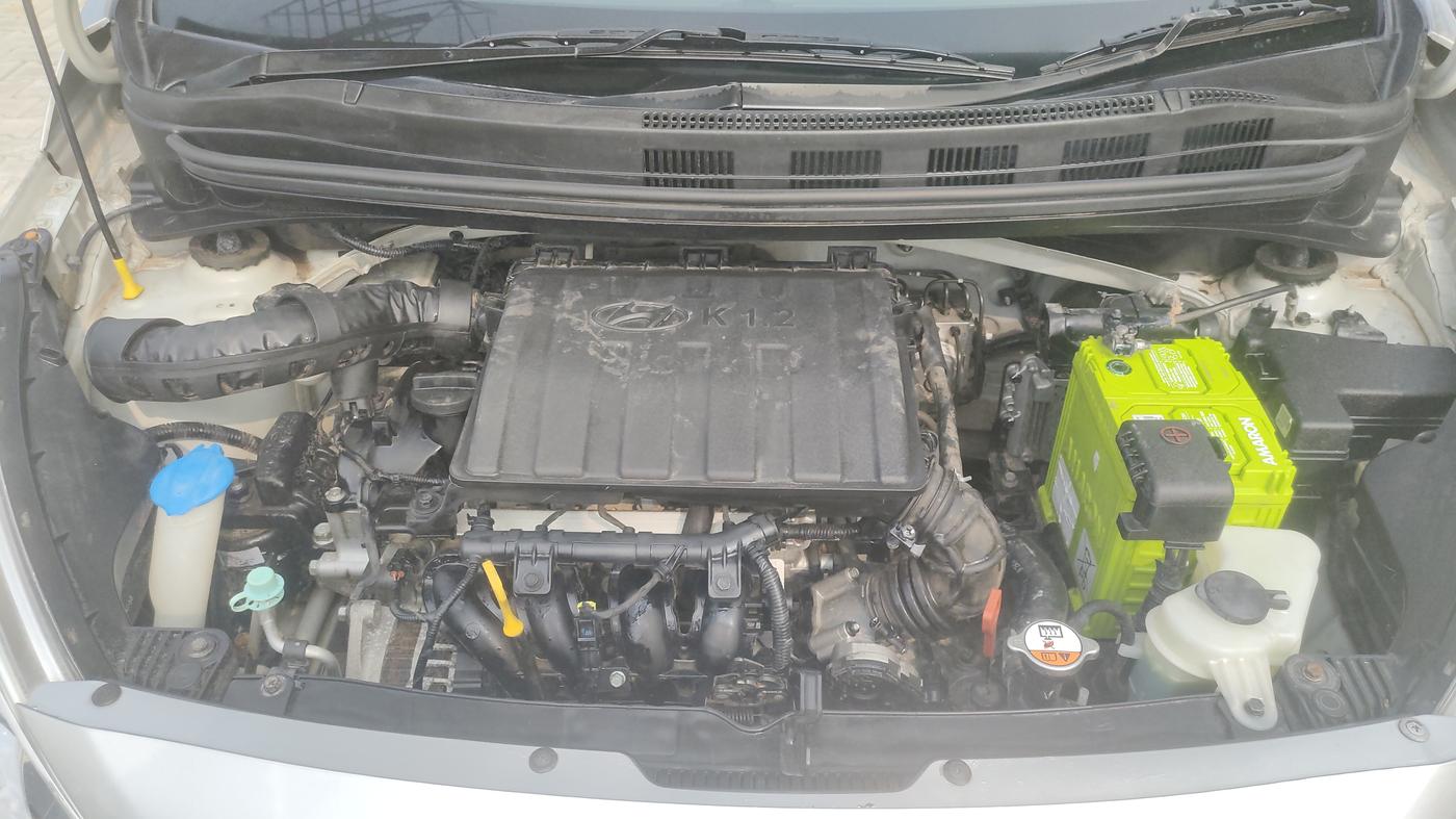 2016 Hyundai Grand i10 ASTA (O) AT 1.2 KAPPA VTVT, Petrol, Automatic, 55,073 km, Engine View