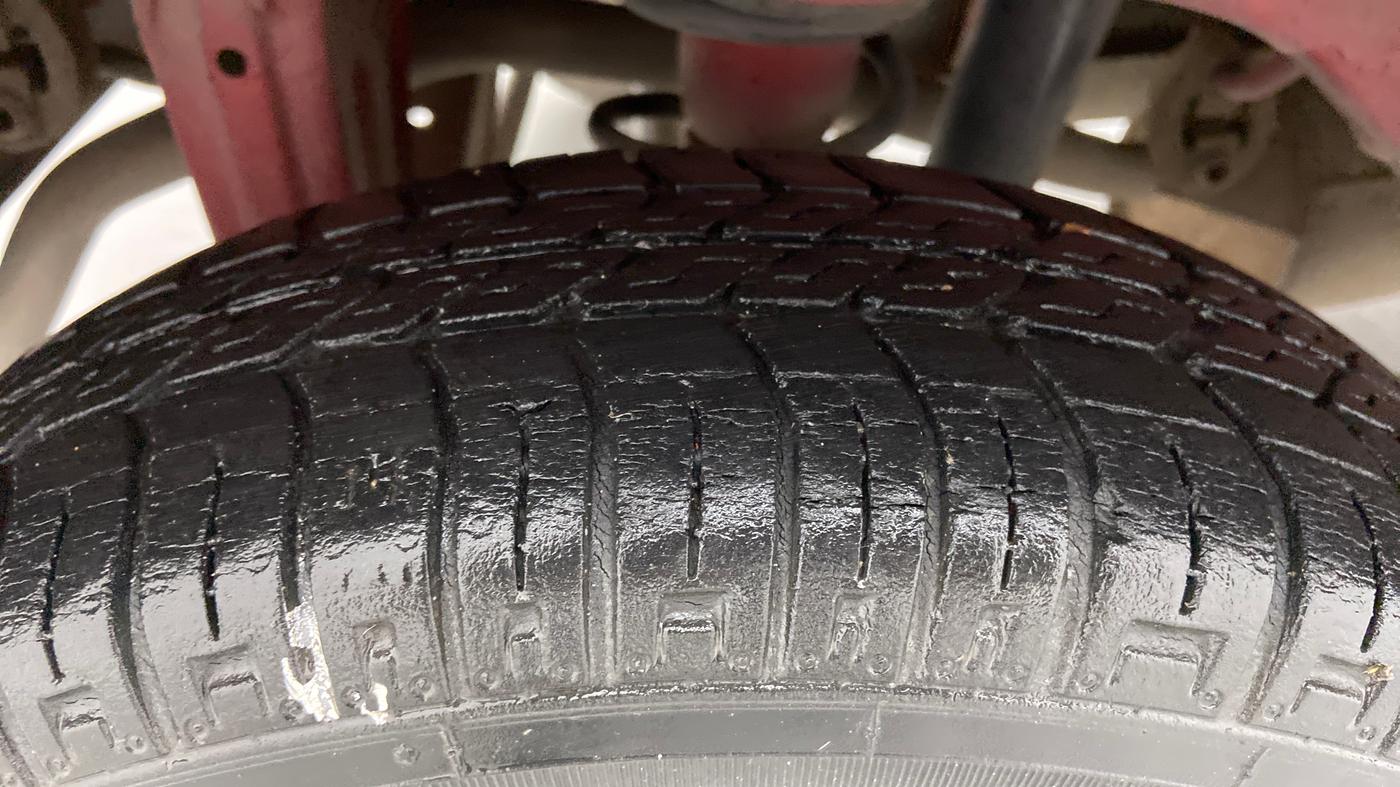 2014 Maruti Alto 800 LXI, Petrol, Manual, 32,129 km, Right Rear Tyre Tread