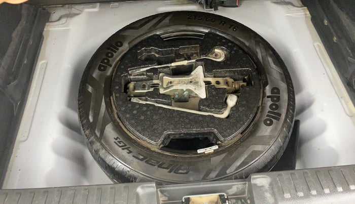 2016 Maruti Vitara Brezza ZDI PLUS, Diesel, Manual, 1,04,764 km, Spare Tyre