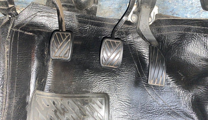 2016 Maruti Vitara Brezza ZDI PLUS, Diesel, Manual, 1,04,764 km, Pedals