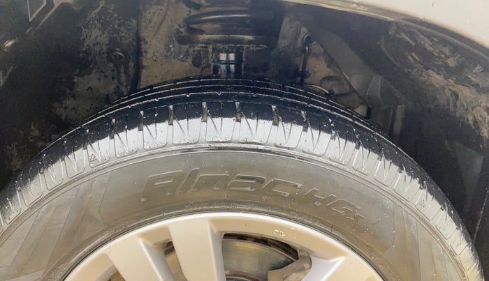 2016 Maruti Vitara Brezza ZDI PLUS, Diesel, Manual, 1,04,764 km, Right Front Tyre Tread