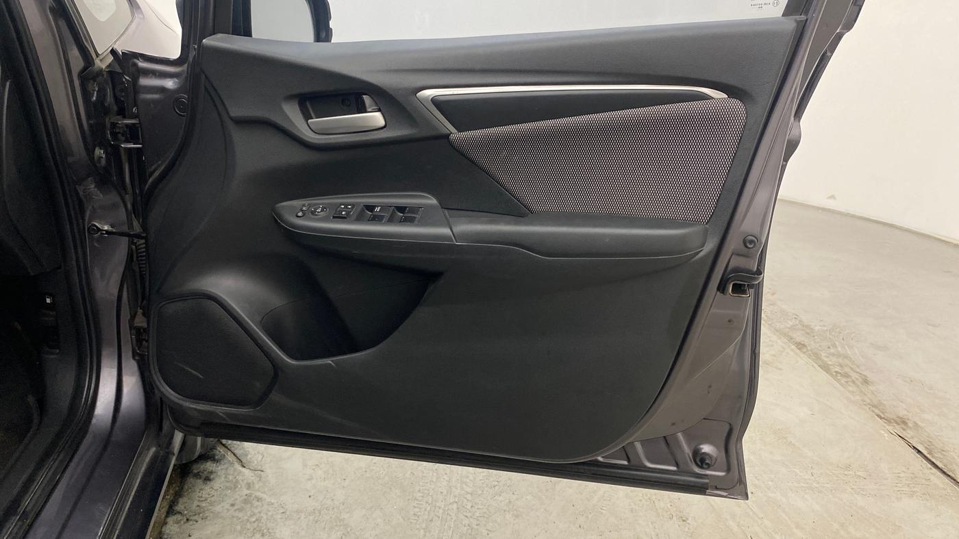 2017 Honda WR-V 1.2L I-VTEC VX MT, Petrol, Manual, 41,213 km, Driver Side Door Panels Control