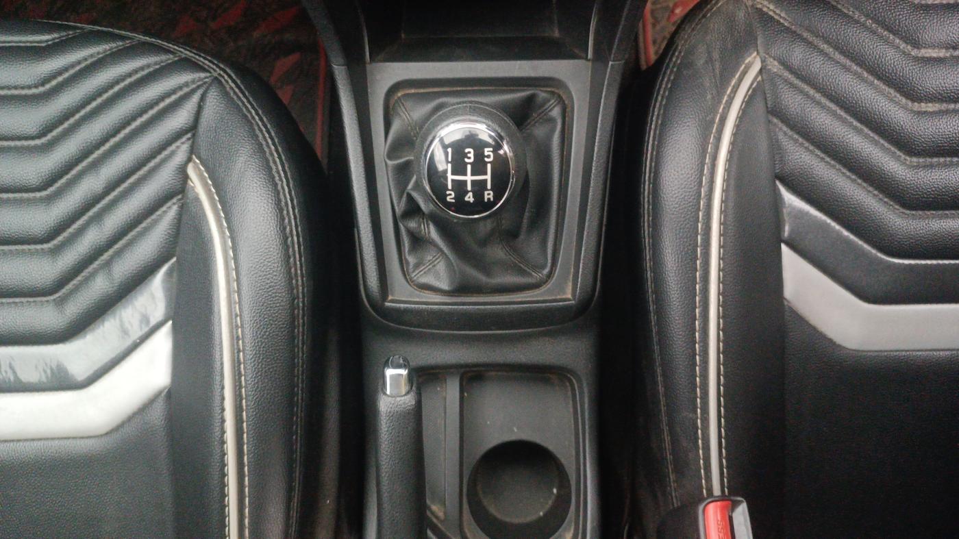 2022 Maruti Vitara Brezza VXI, Petrol, Manual, 27,975 km, Gear Lever