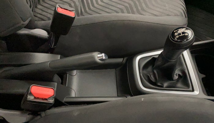 2021 Maruti Swift VXI, Petrol, Manual, 35,038 km, Gear Lever