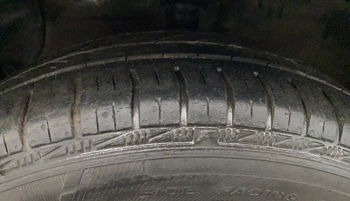 2019 Hyundai Xcent SX 1.2, Petrol, Manual, 50,276 km, Left Front Tyre Tread