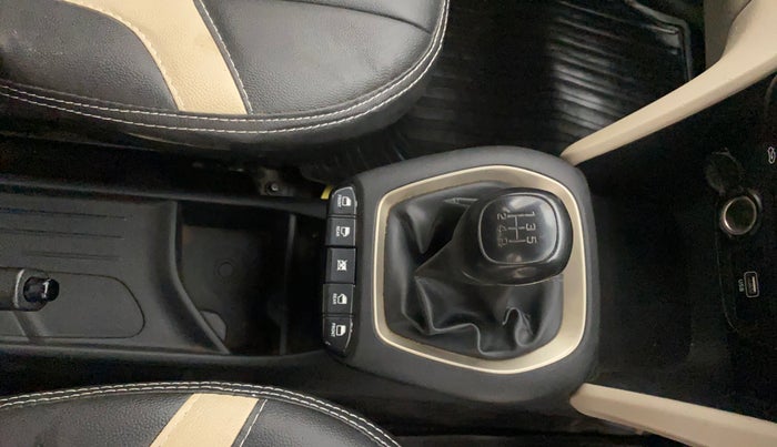 2019 Hyundai NEW SANTRO SPORTZ CNG, CNG, Manual, 1,38,197 km, Gear Lever