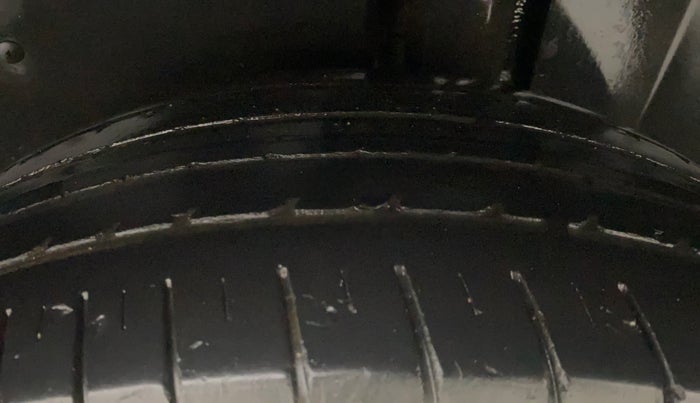 2020 MG HECTOR SMART HYBRID 1.5 PETROL, Petrol, Manual, 66,215 km, Left Rear Tyre Tread