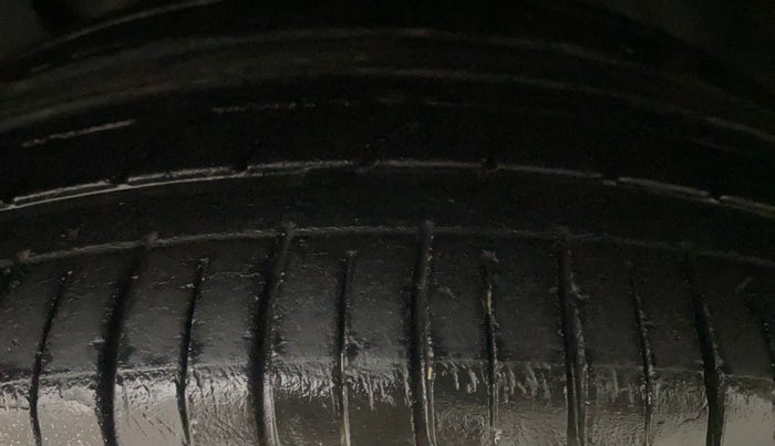 2020 Tata NEXON XZ PLUS PETROL, Petrol, Manual, 1,20,533 km, Left Front Tyre Tread